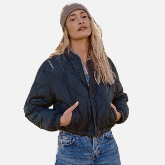Marine Layer Avalon Lightweight Quilted Bomber - Picture 7 of 7